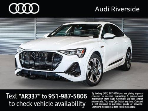Glacier White Metallic 2023 Audi e-tron Sportback S line Premium