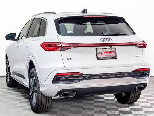 2025 Audi Q5 Premium