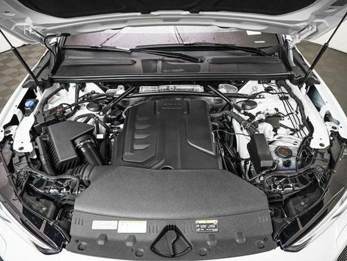 2025 Audi Q5 Premium Plus TFSI quattro S tronic