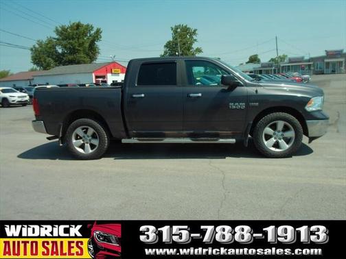 2018 RAM 1500 SLT