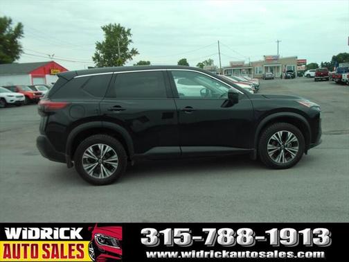 2021 Nissan Rogue SV