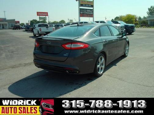 2015 Ford Fusion SE