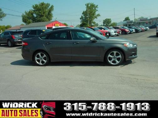 2015 Ford Fusion SE