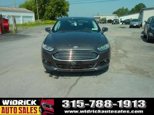 2015 Ford Fusion SE