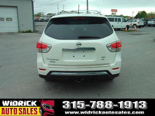 Pearl White 2016 Nissan Pathfinder SL