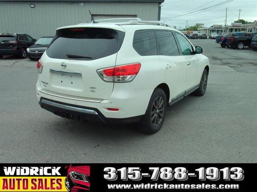 Pearl White 2016 Nissan Pathfinder SL