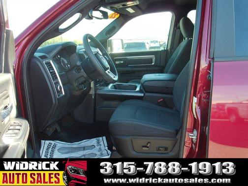 Delmonico Red Pearl Coat 2022 RAM 1500 Classic Warlock