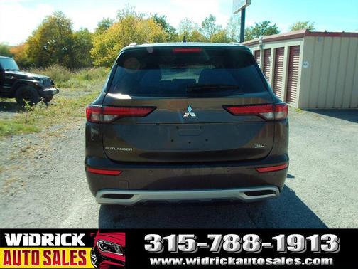 2022 Mitsubishi Outlander SEL