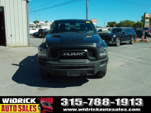 Diamond Black Crystal Pearl Coat 2022 RAM 1500 Classic Warlock
