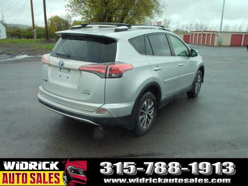 Classic Silver Metallic 2016 Toyota RAV4 Hybrid XLE