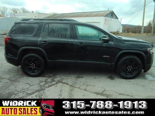 2021 GMC Acadia AT4