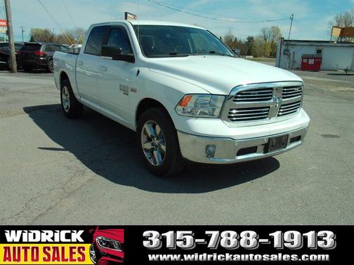 Bright White Clear Coat 2019 RAM 1500 Big Horn