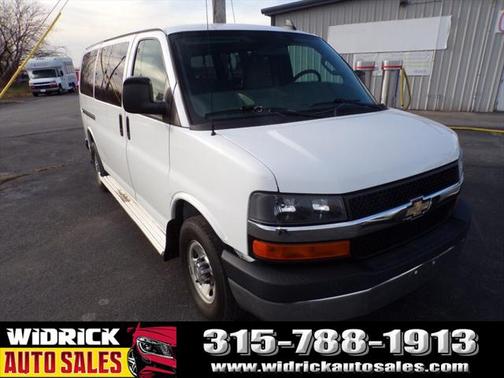 2016 Chevrolet Express 3500 LT
