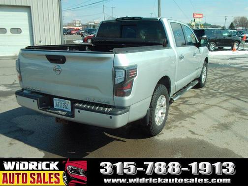 2018 Nissan Titan SV