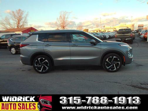 2022 Mitsubishi Outlander SEL