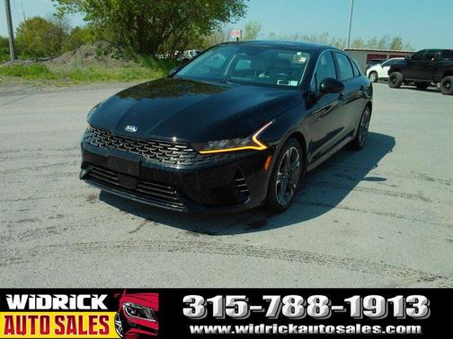 Ebony Black 2021 Kia K5 EX