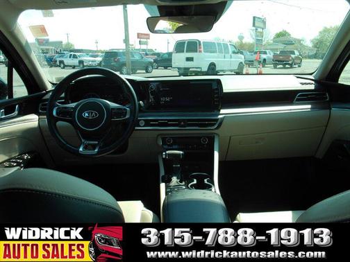 Ebony Black 2021 Kia K5 EX
