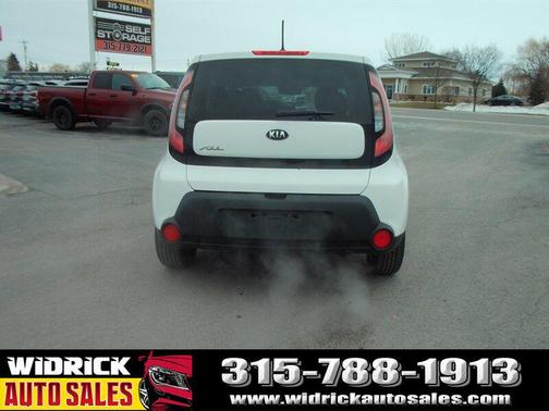 2015 Kia Soul Base