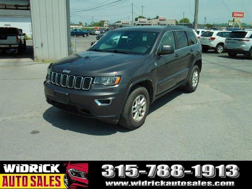 Granite Crystal Metallic Clear Coat 2019 Jeep Grand Cherokee Laredo