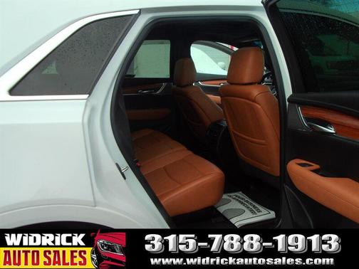 2020 Cadillac XT5 Premium Luxury