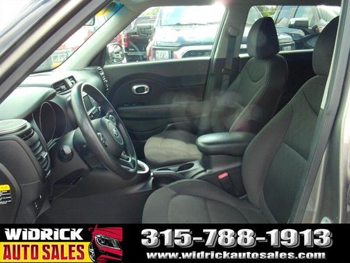 Titanium Gray 2017 Kia Soul Base