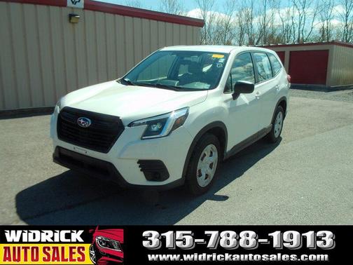Crystal White Pearl 2023 Subaru Forester Base