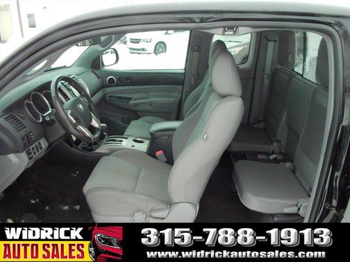 2015 Toyota Tacoma Base