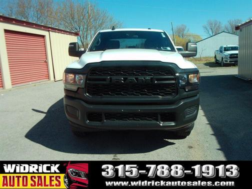 Bright White Clear Coat 2024 RAM 2500 Tradesman