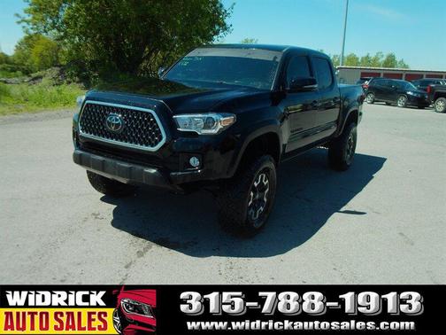 Midnight Black Metallic 2019 Toyota Tacoma TRD Off Road