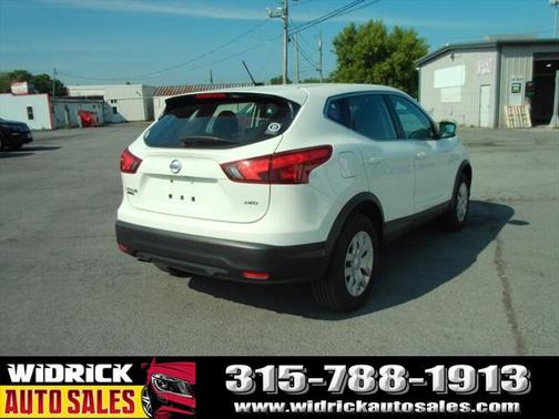 2019 Nissan Rogue Sport S