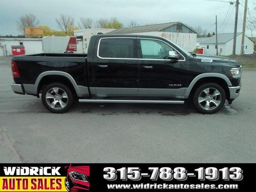 Diamond Black Crystal Pearl Coat 2020 RAM 1500 Laramie
