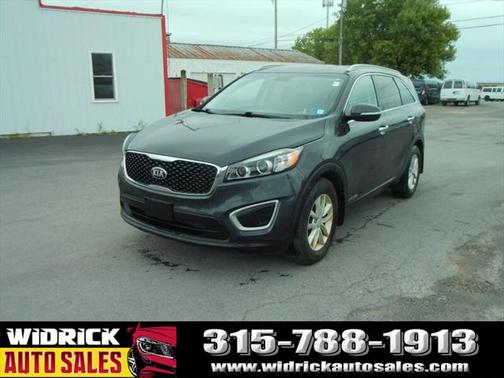 2017 Kia Sorento LX