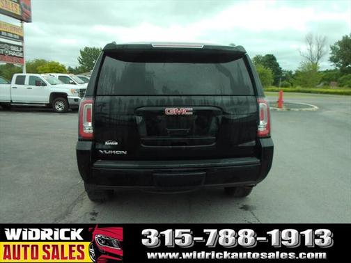 2017 GMC Yukon SLT