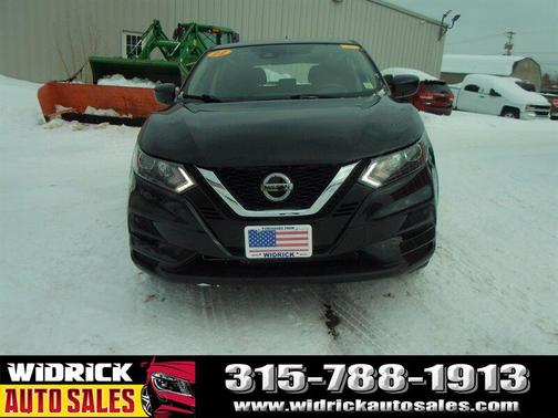 2022 Nissan Rogue Sport S