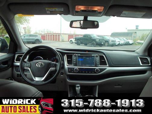 Predawn Gray Mica 2016 Toyota Highlander XLE