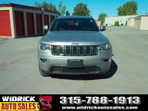 2020 Jeep Grand Cherokee Laredo