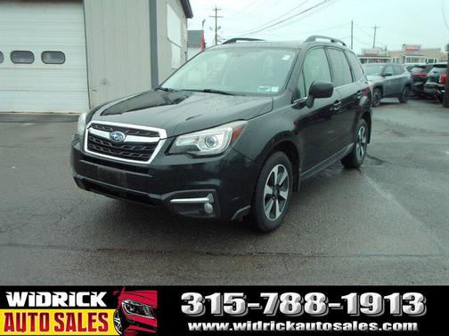 Crystal Black Silica 2017 Subaru Forester 2.5i Limited