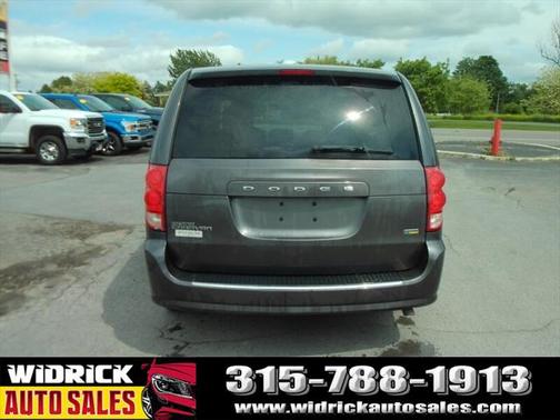 2017 Dodge Grand Caravan SE