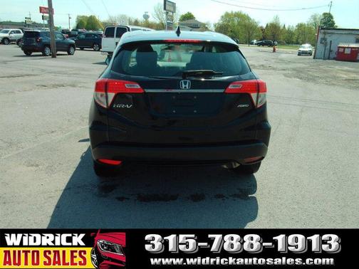 Crystal Black Pearl 2020 Honda HR-V LX