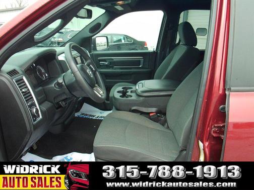 Delmonico Red Pearl Coat 2021 RAM 1500 Classic Warlock