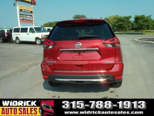 2018 Nissan Rogue SV