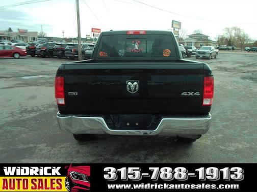 2019 RAM 1500 SLT