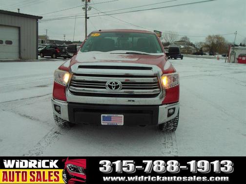 2017 Toyota Tundra SR5