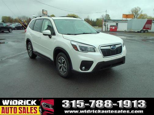 Crystal White Pearl 2021 Subaru Forester Premium