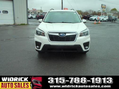 Crystal White Pearl 2021 Subaru Forester Premium