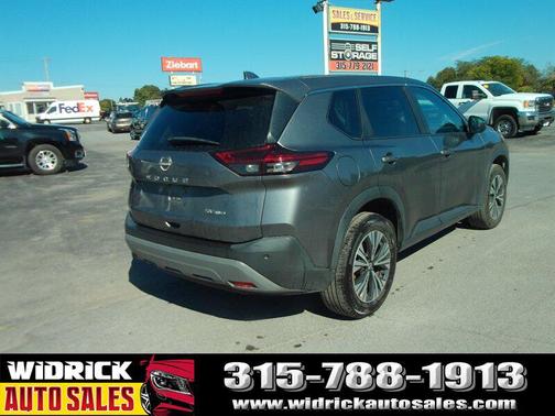 2022 Nissan Rogue SV