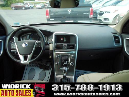 2016 Volvo XC60 T5 Premier