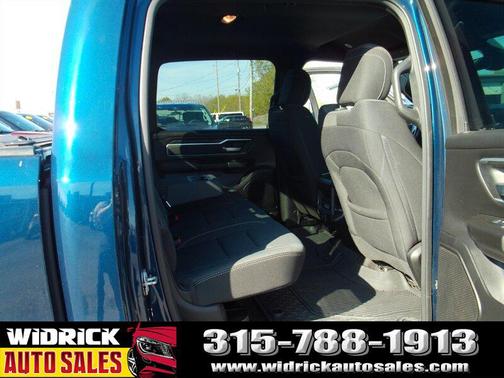Patriot Blue Pearl Coat 2022 RAM 1500 Big Horn/Lone Star