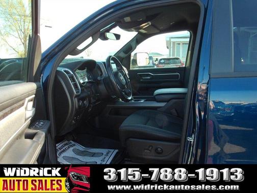 Patriot Blue Pearl Coat 2022 RAM 1500 Big Horn/Lone Star