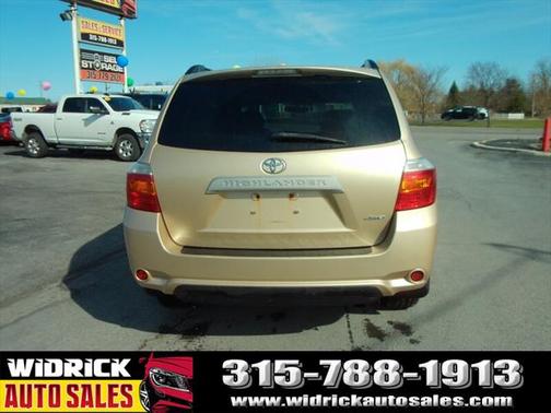 2010 Toyota Highlander SE